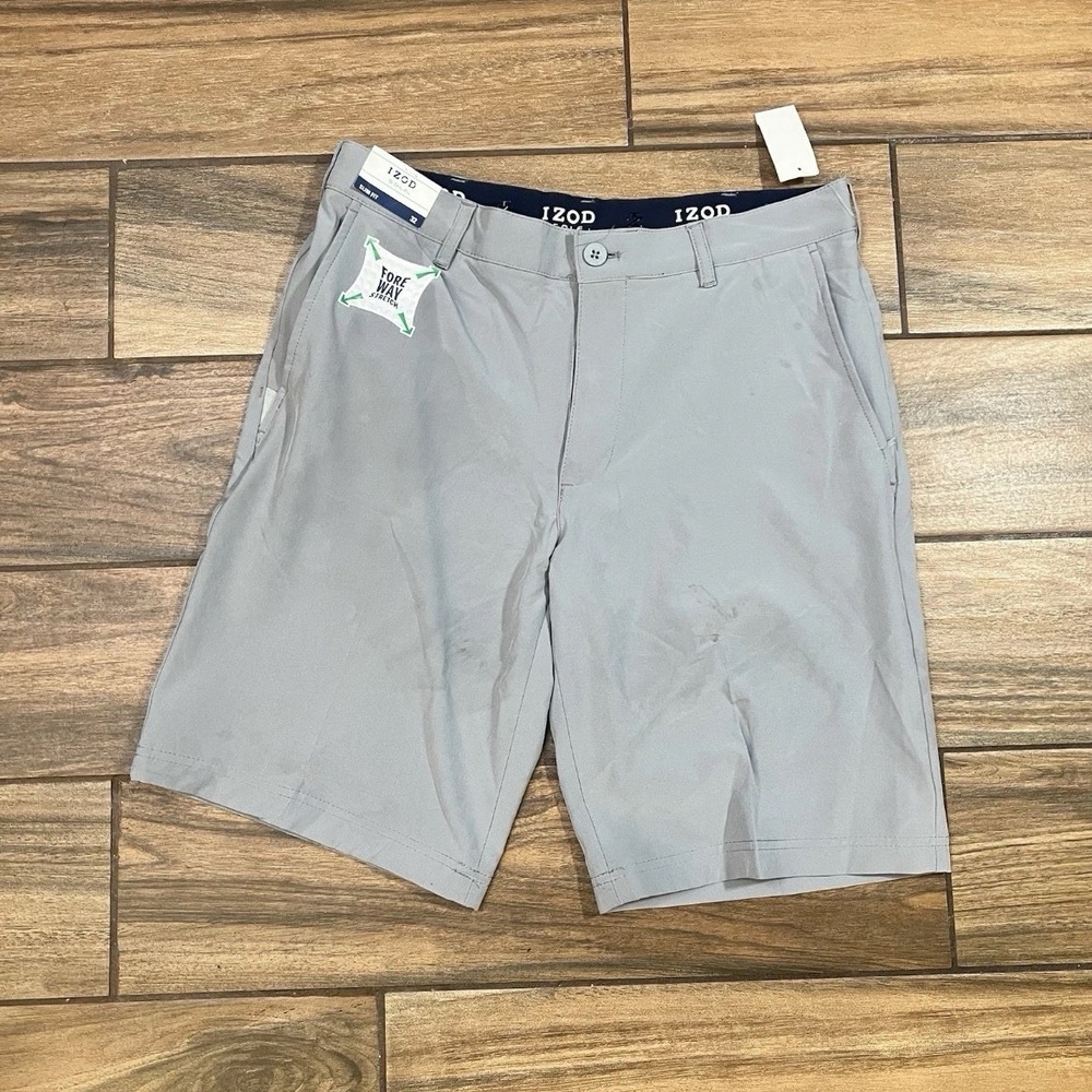 IZOD Golf Gray Performance Shorts Mens 32 Stretch Flat Front Casual 45BG102031
